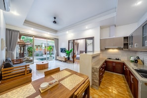 Villa, 2 Bedrooms | Living area