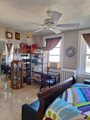 1 bedroom, iron/ironing board, WiFi, bed sheets - Fabulous-2-Rooms Studio In A Washington DC Townhome with AC, WiFi, TV/Kitchen. (Washington)