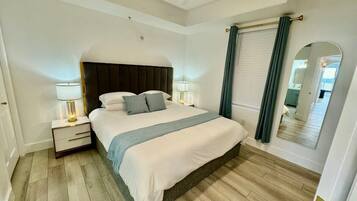 1 bedroom, desk, iron/ironing board, WiFi