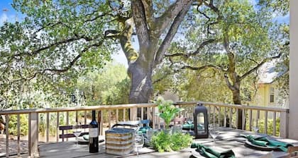 Sonoma Wine Retreat in a Great Location!
