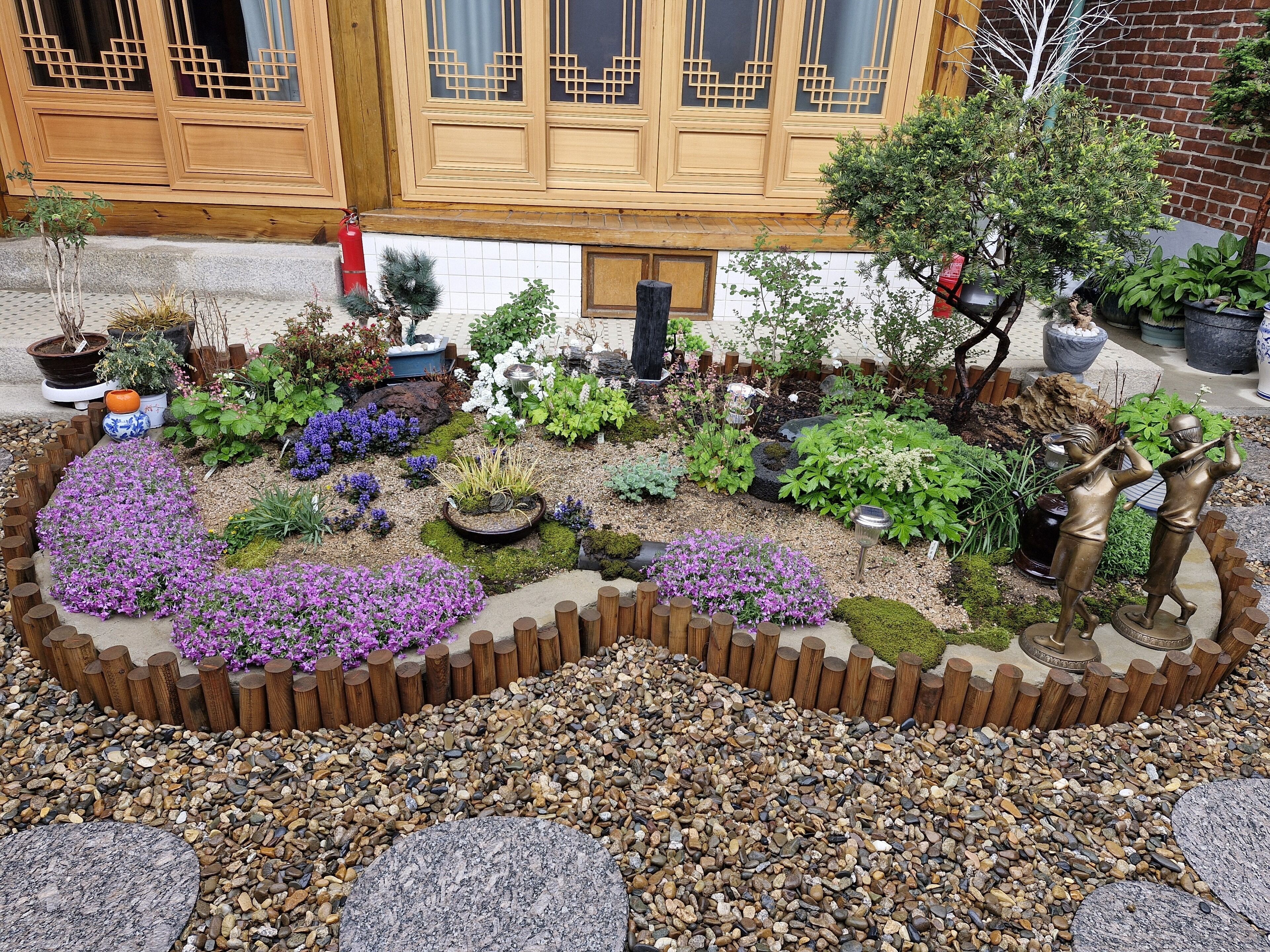 Standard Room | Courtyard view