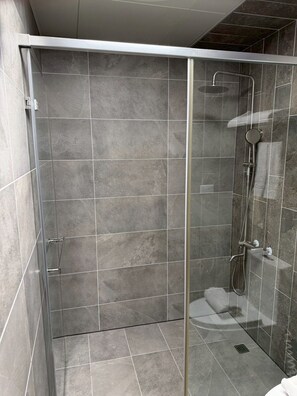 City Apartment | Bathroom - Luxury Apartment (Hengchun)