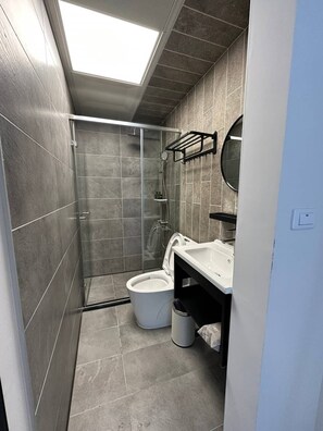 City-Apartment | Badezimmer