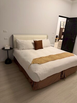 City Apartment | 2 bedrooms, free WiFi