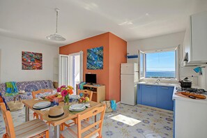 Standard-Penthouse, Mehrere Schlafzimmer (Penthouse Azzurra Sea View Near Beach) | Speisen