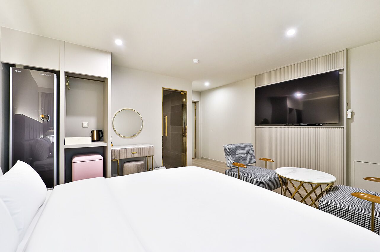 Phòng đôi Business, không hút thuốc, quang cảnh thành phố | Bàn, khu vực làm việc phù hợp cho laptop 