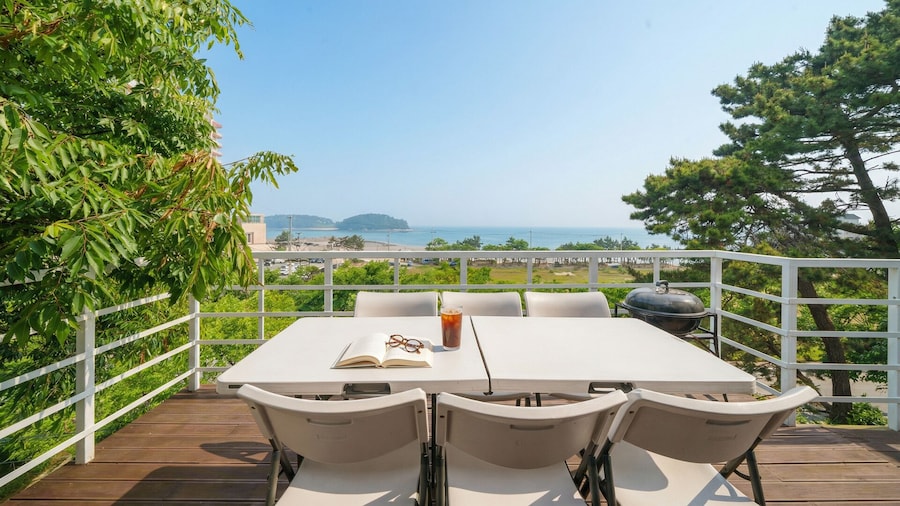 Boryeong Thirasel Pension