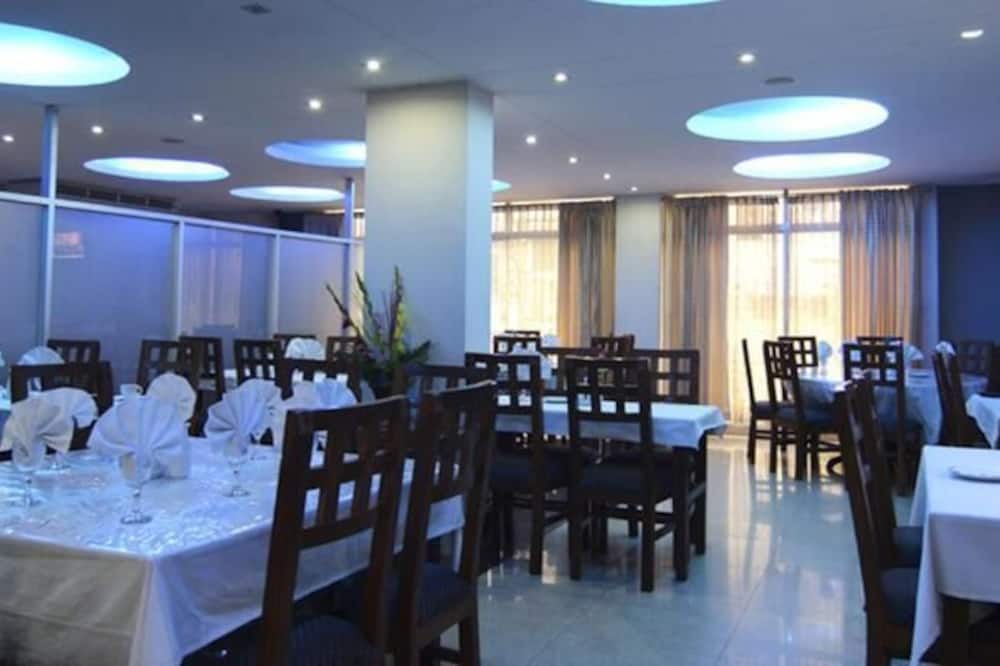 Hotel Holiday Xpress