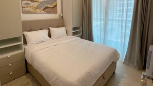 Unclassified image, 3 of 9, button - Cozy 2 bedroom near metro in JLT (Dubai)