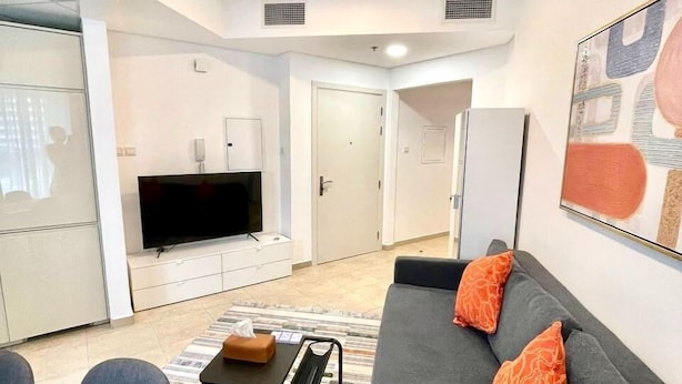 Unclassified image, 1 of 9, button - Cozy 2 bedroom near metro in JLT (Dubai)