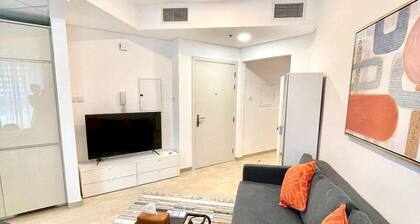 Cozy 2 bedroom near metro in JLT