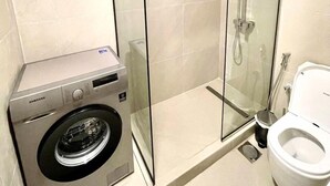 Unclassified image, 5 of 9, button - Cozy 2 bedroom near metro in JLT (Dubai)