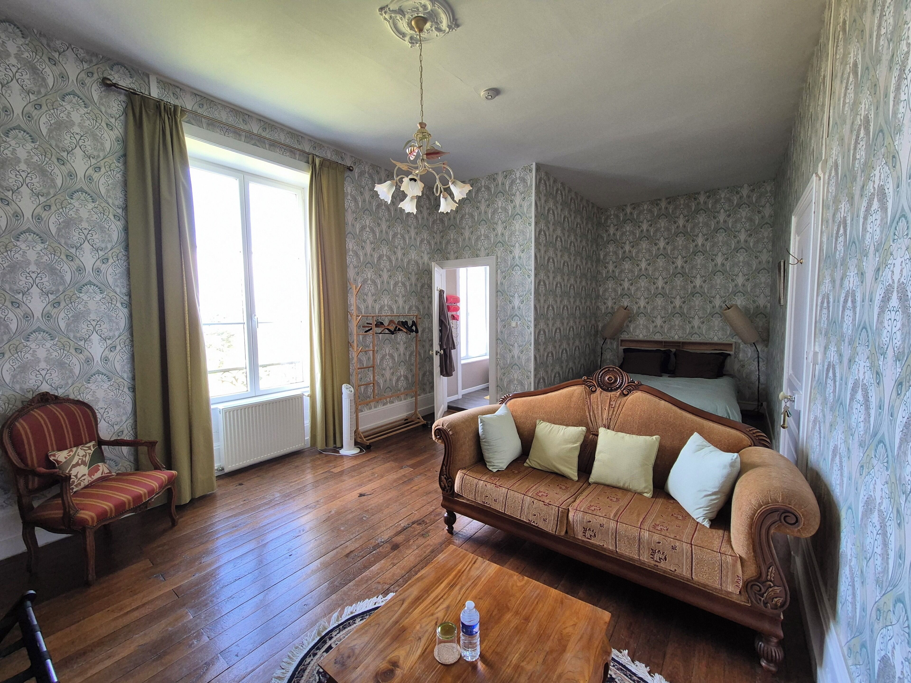 Chambre Confort | Chambres insonorisées, Wi-Fi gratuit, décoration personnalisée