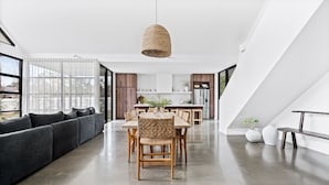 Ảnh chưa phân loại, 5 trong số 27 ảnh, nút