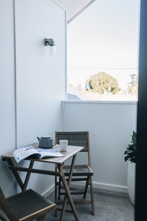 Luxury-Haus, Gartenblick | 2 Schlafzimmer, Bügeleisen/Bügelbrett, kostenloses WLAN, Bettwäsche