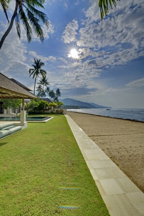Exterior - Siri Mendira Beach Villas (Manggis)