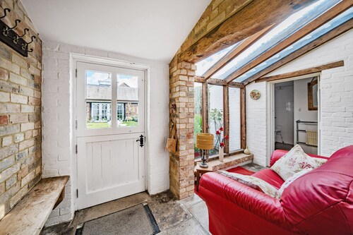 Fiddlers Green  -sleeps 4 guests  in 2 bedrooms