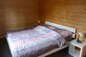 2 bedrooms