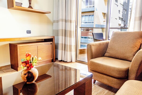 Junior-suite | Opholdsområde | 125-tommers LCD-tv med premiumkanaler