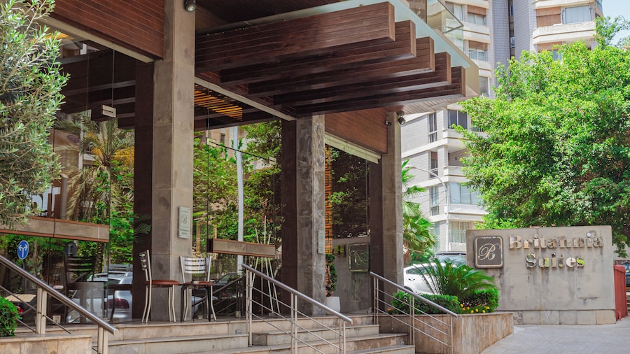 Britannia Suites