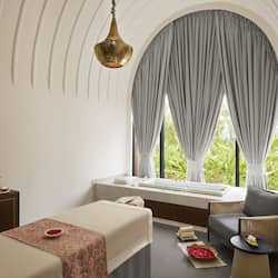 Couples treatment rooms, sauna, steam room, body treatments, body wraps