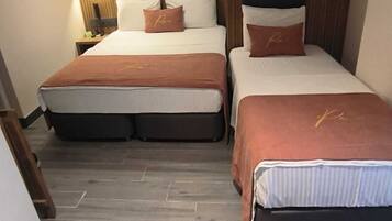 Comfort Twin Room, City View | Minibar, desk, soundproofing, free WiFi