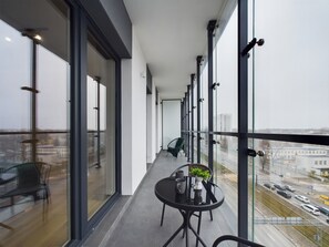Balcony - Business Apartment Parking by Renters (Warsaw)