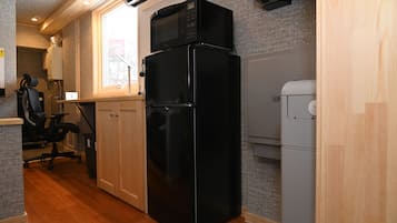 Comfort Single Room | Mini fridge