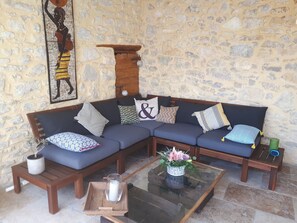 TV, fireplace, books
