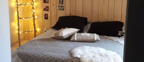 3 chambres, fer et planche Ă repasser, accĂšs au Wi-Fi (inclus)