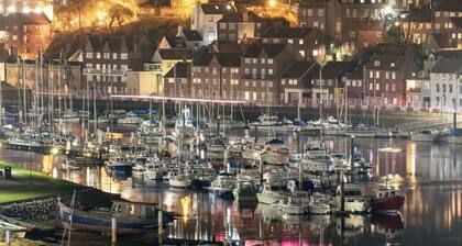 Coastal Escape - Dog Friendly with FREE parking