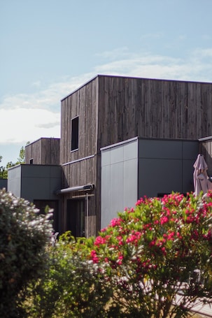 Maison Duplex | In-room safe, soundproofing, cribs/infant beds, free WiFi