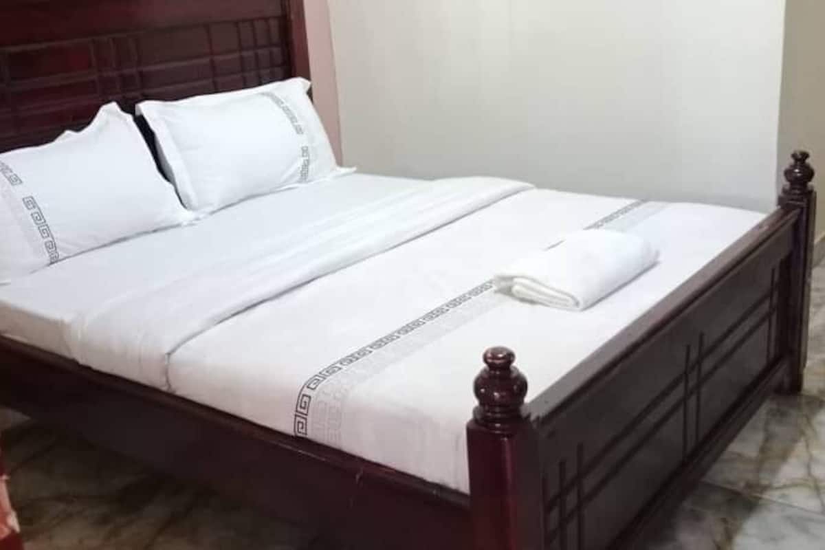 Blackout drapes, soundproofing, iron/ironing board (on request)