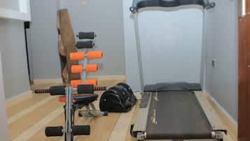 Blackout curtains, soundproofing, iron/ironing board, free WiFi