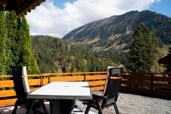 Terrasse mit Blick auf den Leistchamm