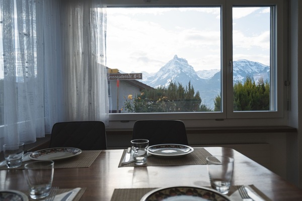 From the dining table you can enjoy a view of the Mürtschenstock mountain