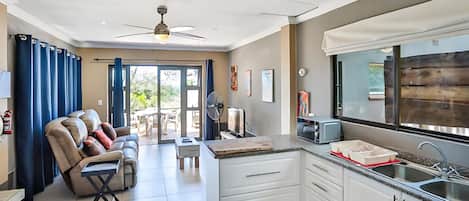 Deluxe Apartment, Sea View | Individually decorated, individually furnished, free WiFi, bed sheets