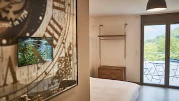 In-room safe, soundproofing, free cribs/infant beds, free WiFi
