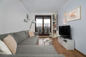 위성 채널 시청이 가능한 43인치 스마트 TV