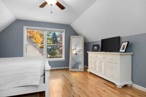 Casa de luxe | 3 dormitoris i planxa i posts de planxar 