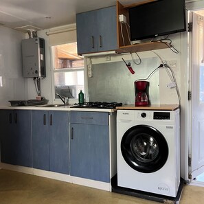 Microwave, oven, stovetop, coffee/tea maker