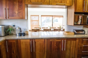 House, 5 Bedrooms, Smoking, Balcony | Interior