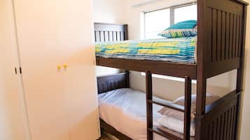 5 bedrooms