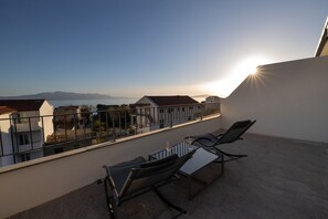 Terrace/patio - New Modern Apartment in Zaostrog, Only 100 Meters From the See, Private Parking (Zaostrog)