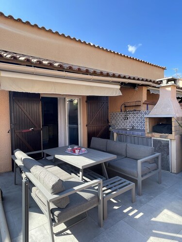 House in residence with swimming pool 3 bedrooms in St Cyprien