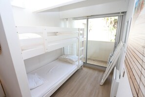 1 bedroom, in-room safe, iron/ironing board, free WiFi - Sea view apartment with access to beach and 3-star swimming pool  à St Cyprien (Saint-Cyprien)