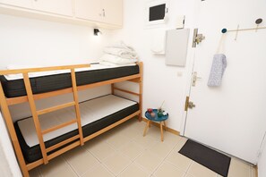 Iron/ironing board, free WiFi - St Cyprien cozy and comfortable studio close to the port (Saint-Cyprien)
