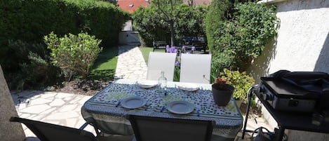 Buiten dineren