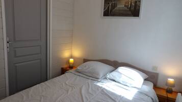 3 bedrooms, iron/ironing board, free WiFi