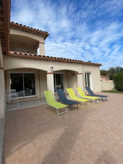 Magnificent Villa with private pool, bicycles and wifi